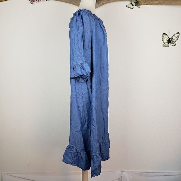 Dreams Co  off the shoulder  chambray dress - Picture 6 of 7